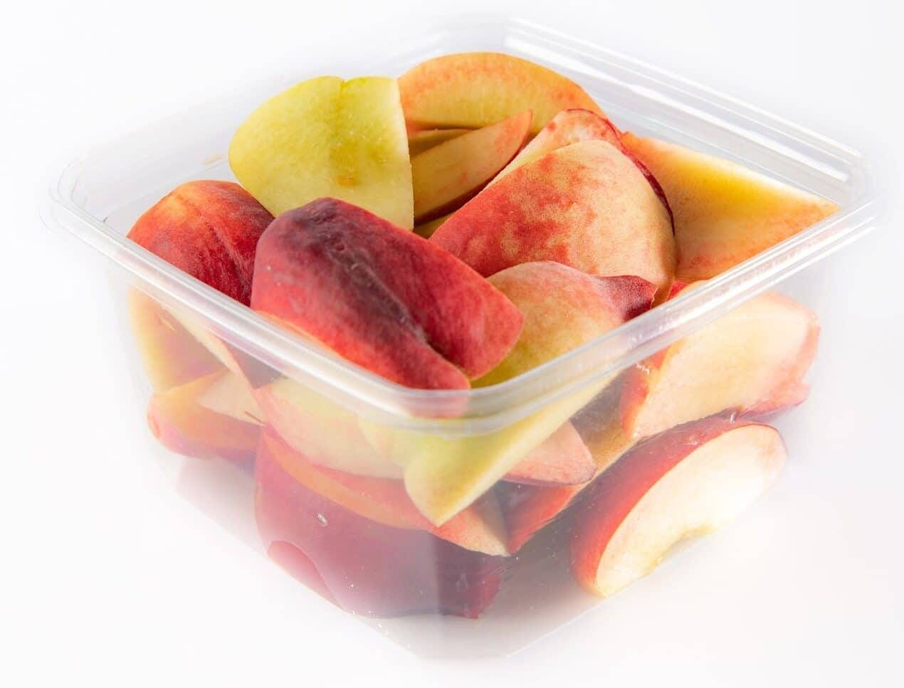 Cut up nectarins Cut up peaches - Image 1